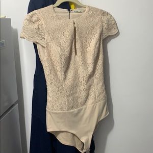 Alice Olivia Bodysuit Air Tan Lace SZ XS